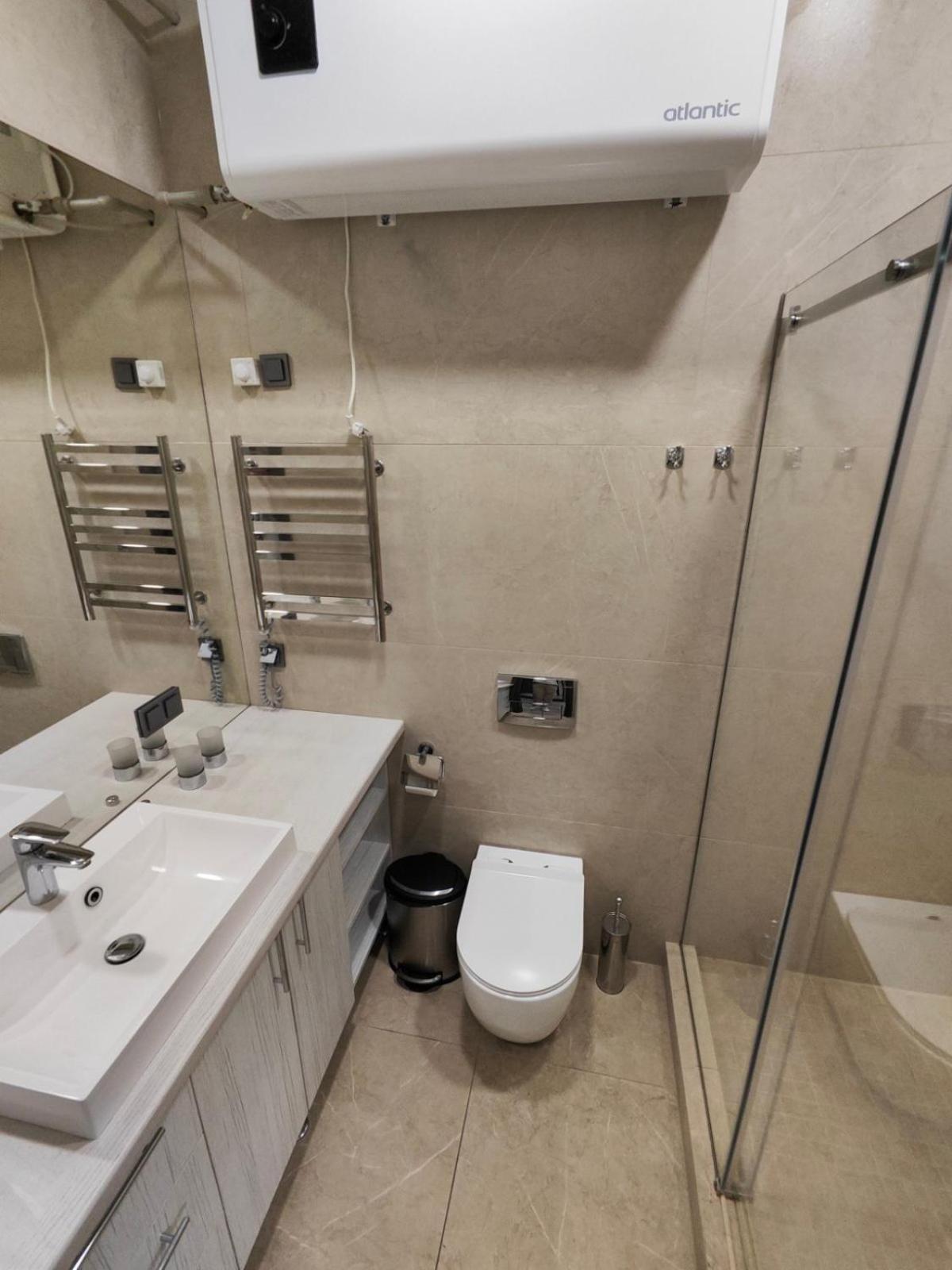 Prestige Apartments Dniprodzerzhyns'k Ngoại thất bức ảnh